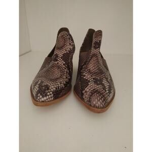 Chinese Laundry size 9 short boot snake skin low heel shoe